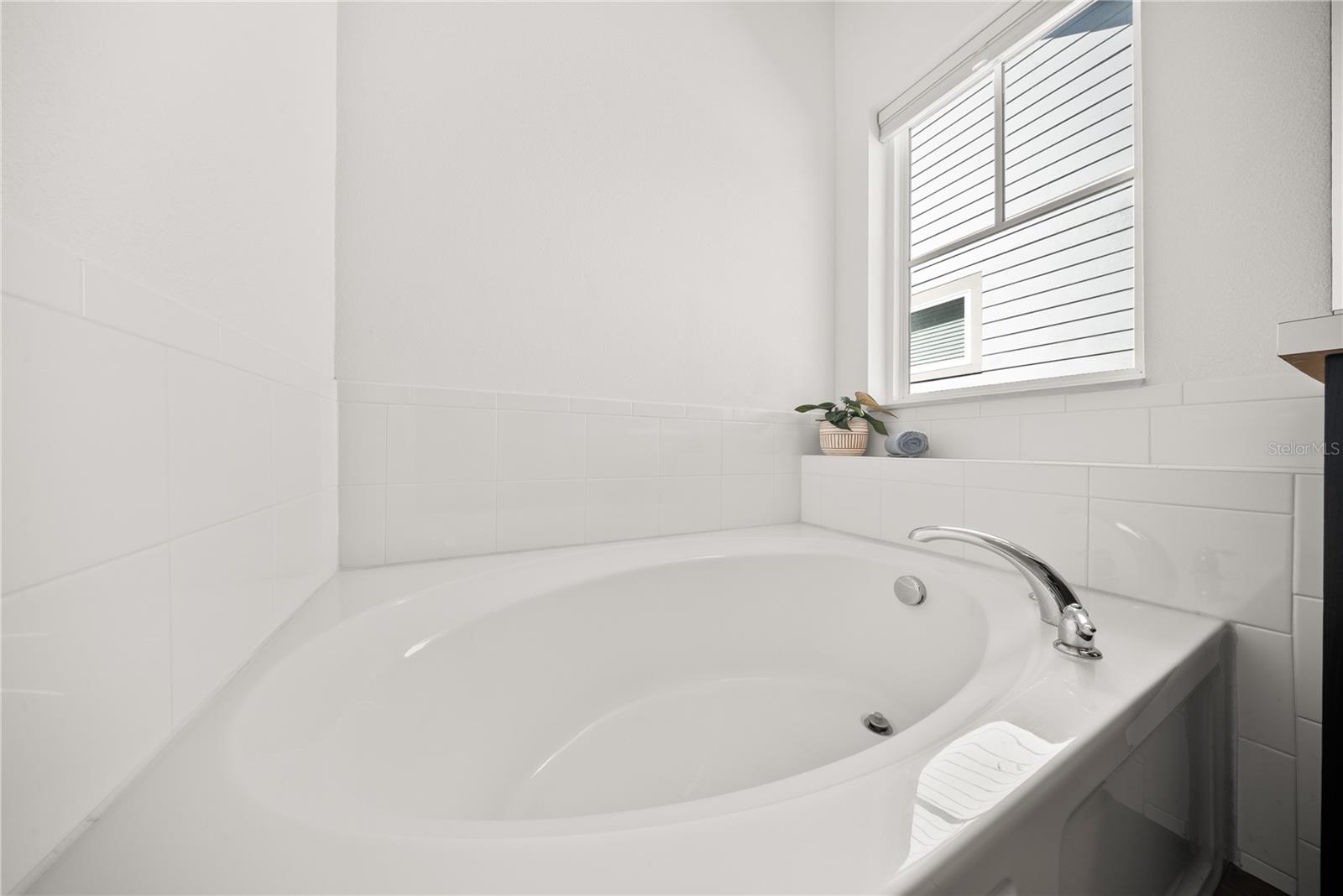 LAUREATE PARK - Residential