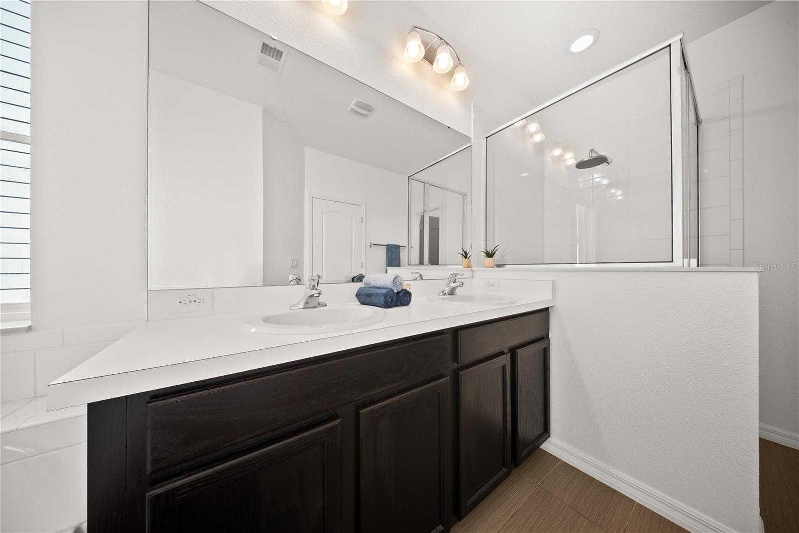 LAUREATE PARK - Residential