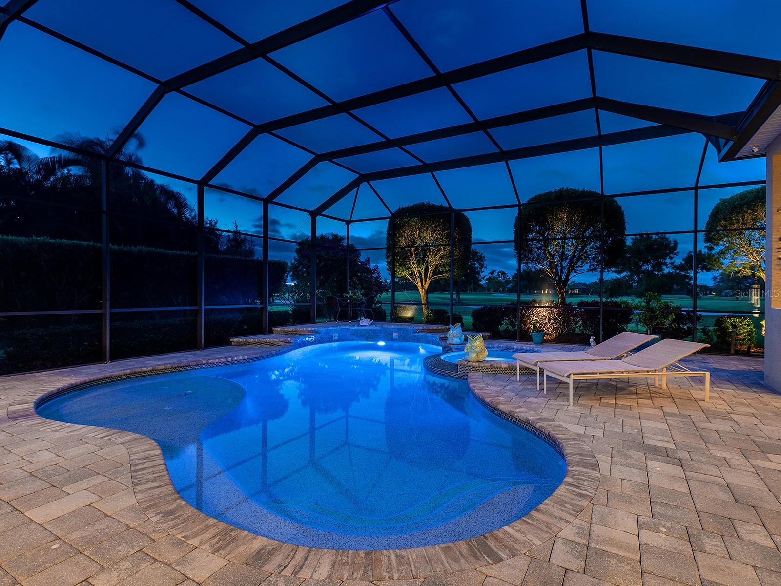 COUNTRY CLUB EAST - Residential