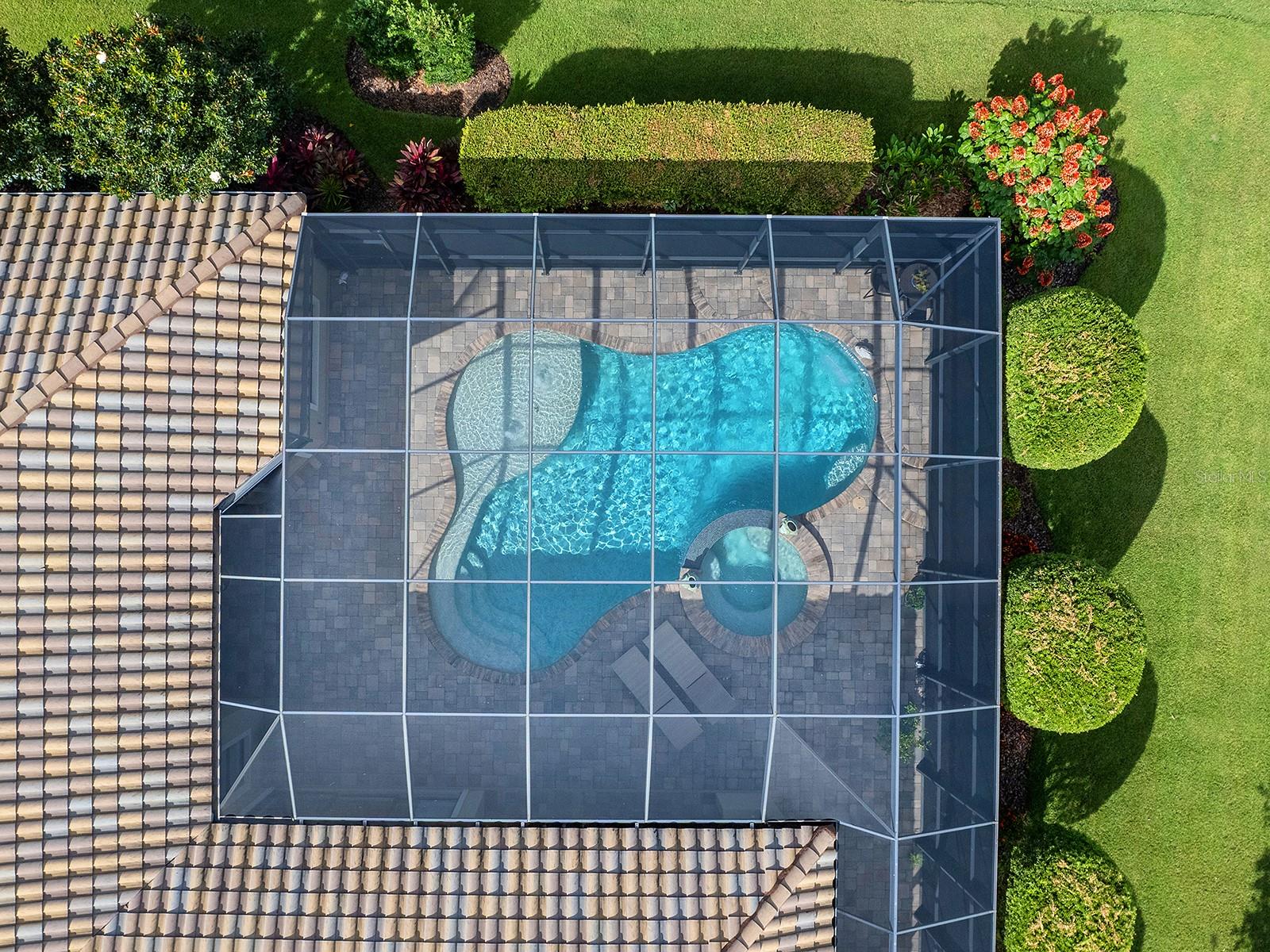 COUNTRY CLUB EAST - Residential