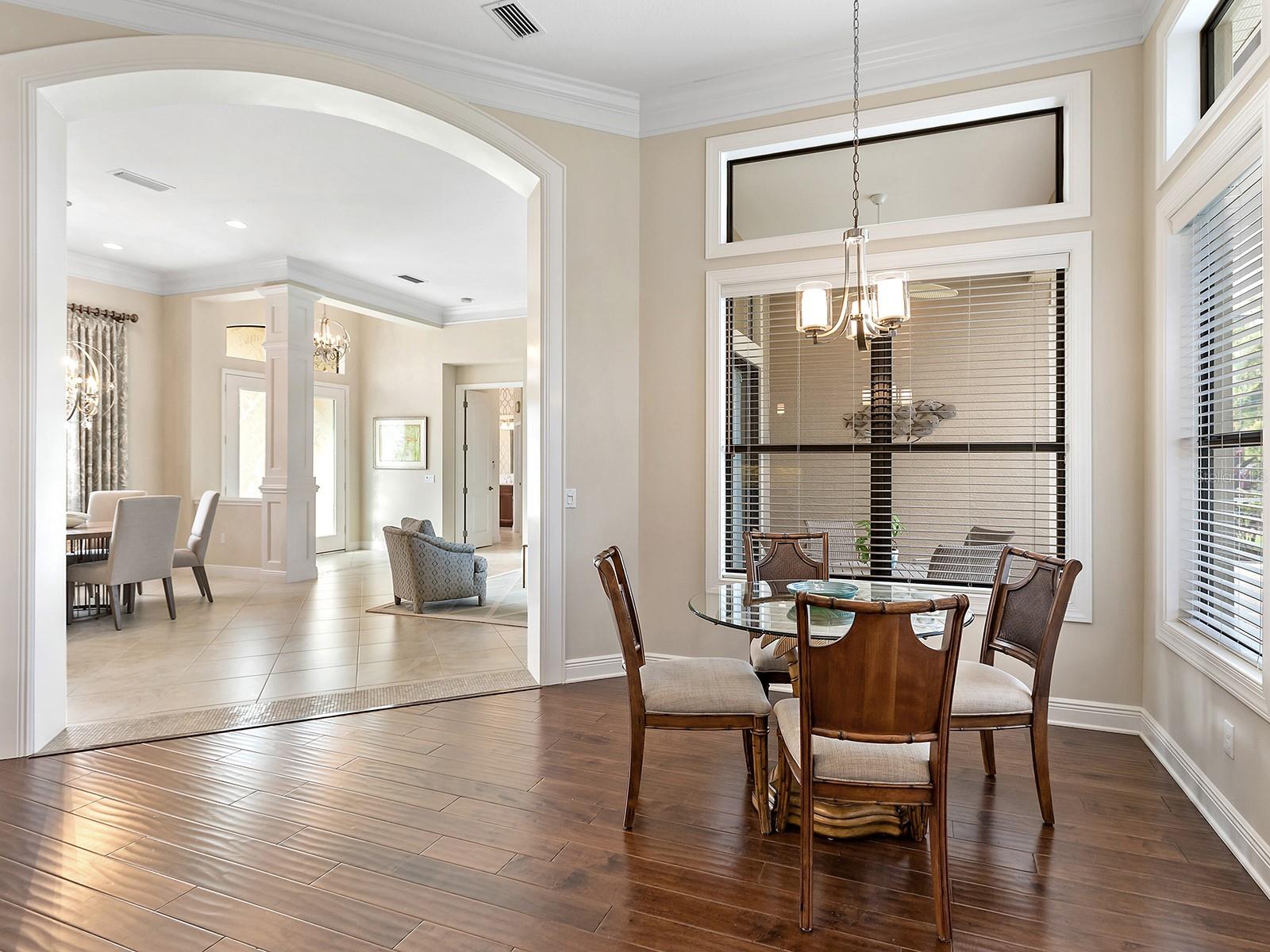 COUNTRY CLUB EAST - Residential