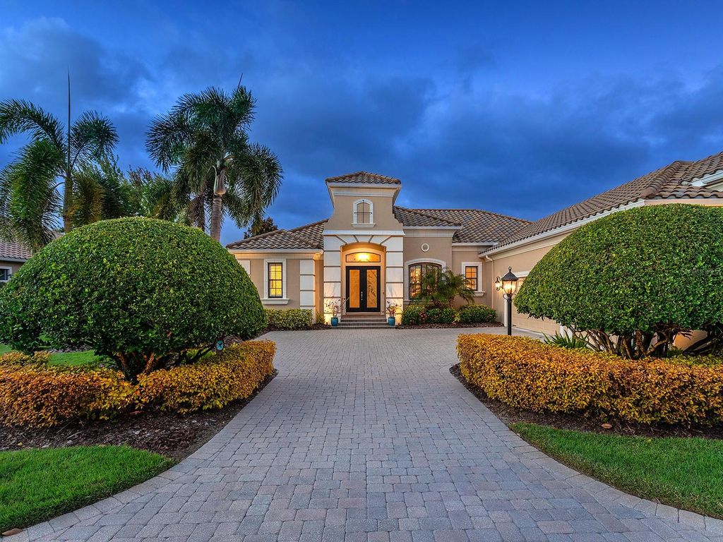 Photo of 15207 Camargo Place, Lakewood Ranch, FL 34202 (MLS # A4666277)