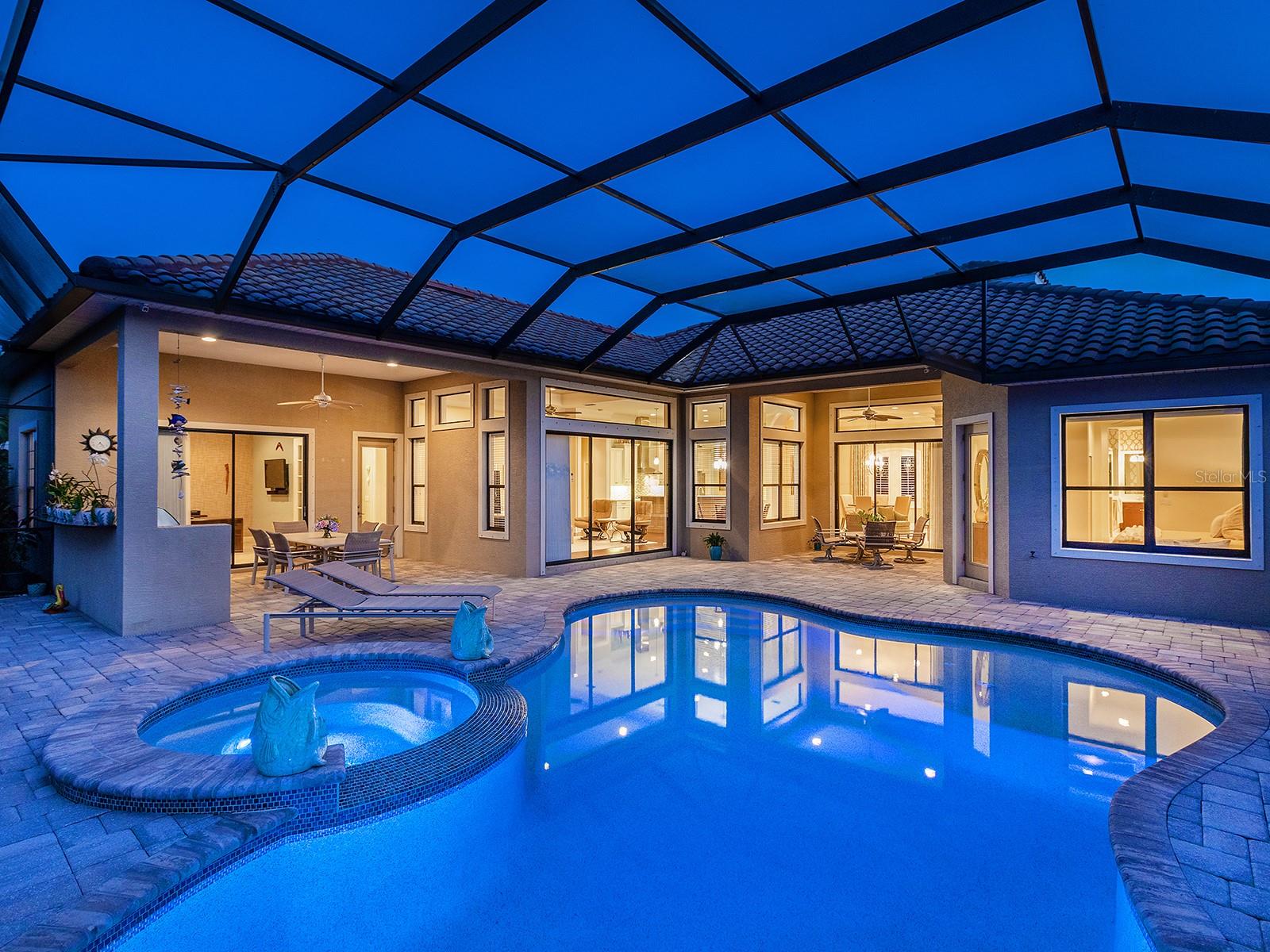 COUNTRY CLUB EAST - Residential