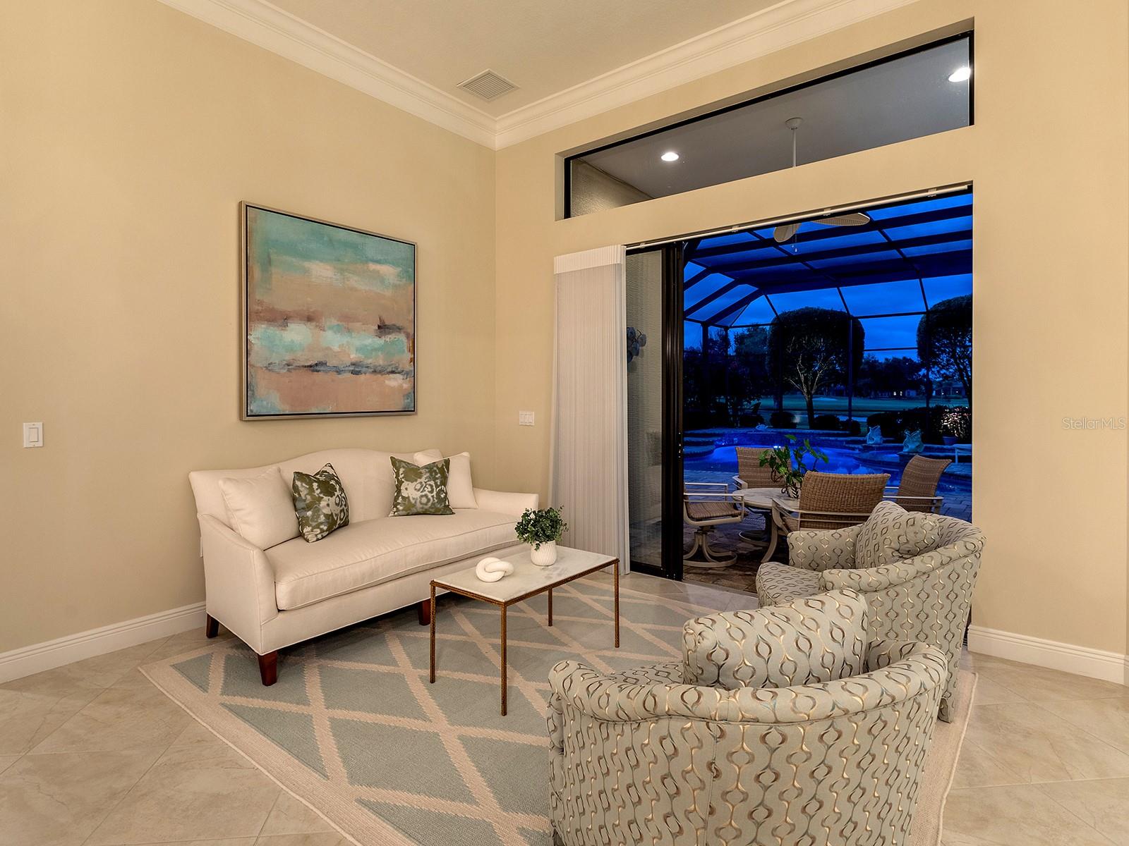 COUNTRY CLUB EAST - Residential