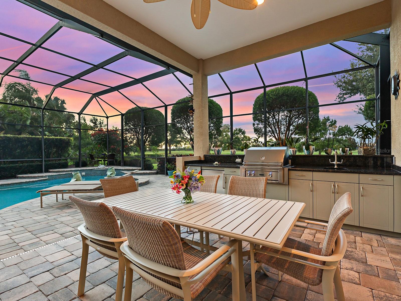 COUNTRY CLUB EAST - Residential