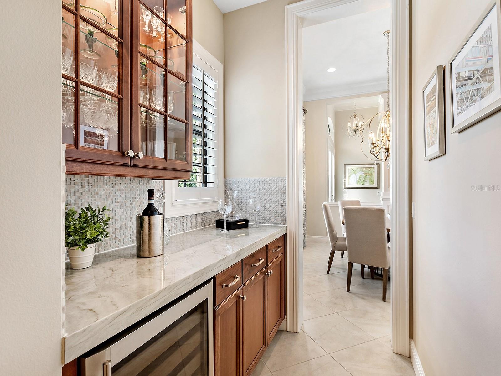 COUNTRY CLUB EAST - Residential