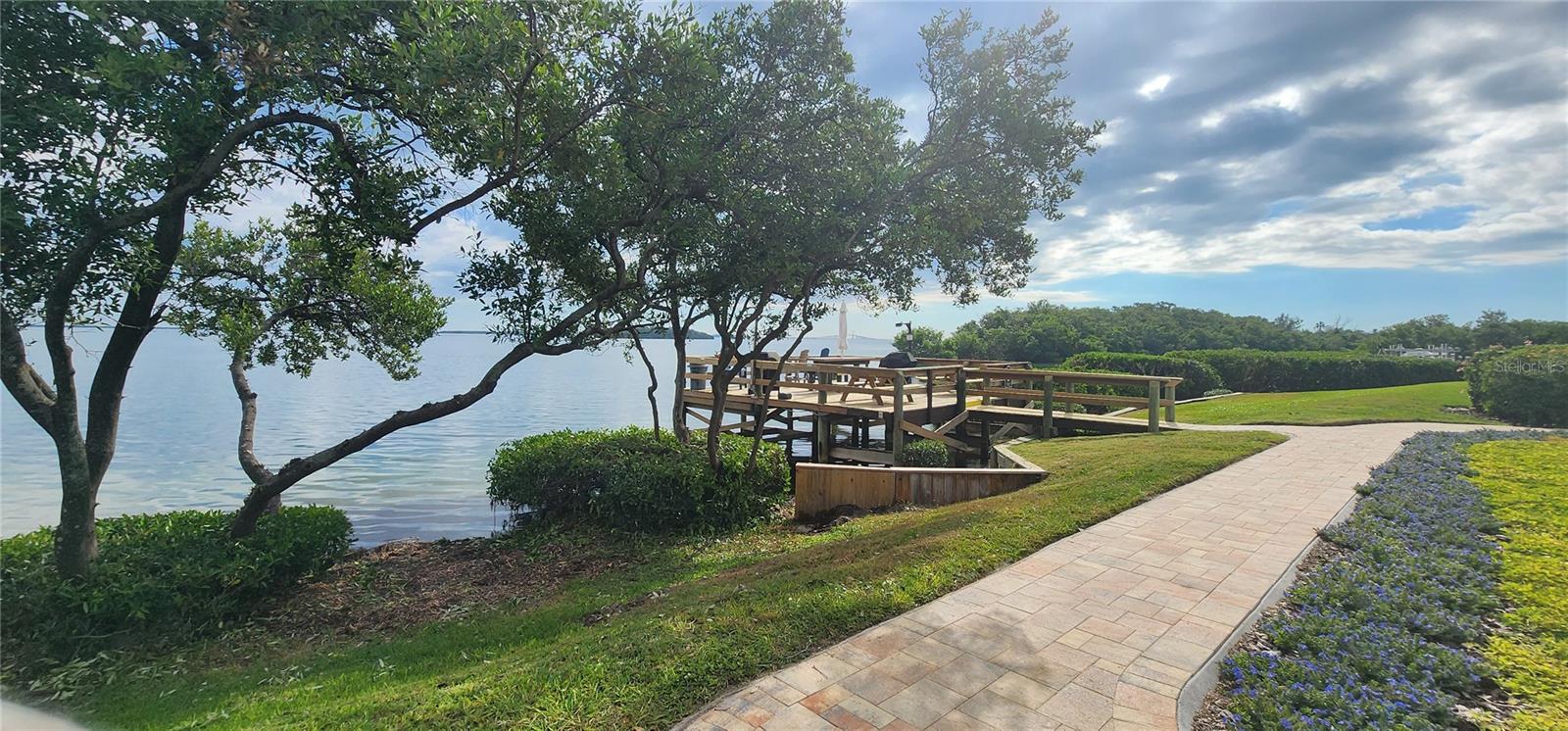 WANDER RESIDENCES OF TIERRA VERDE - Residential Lease