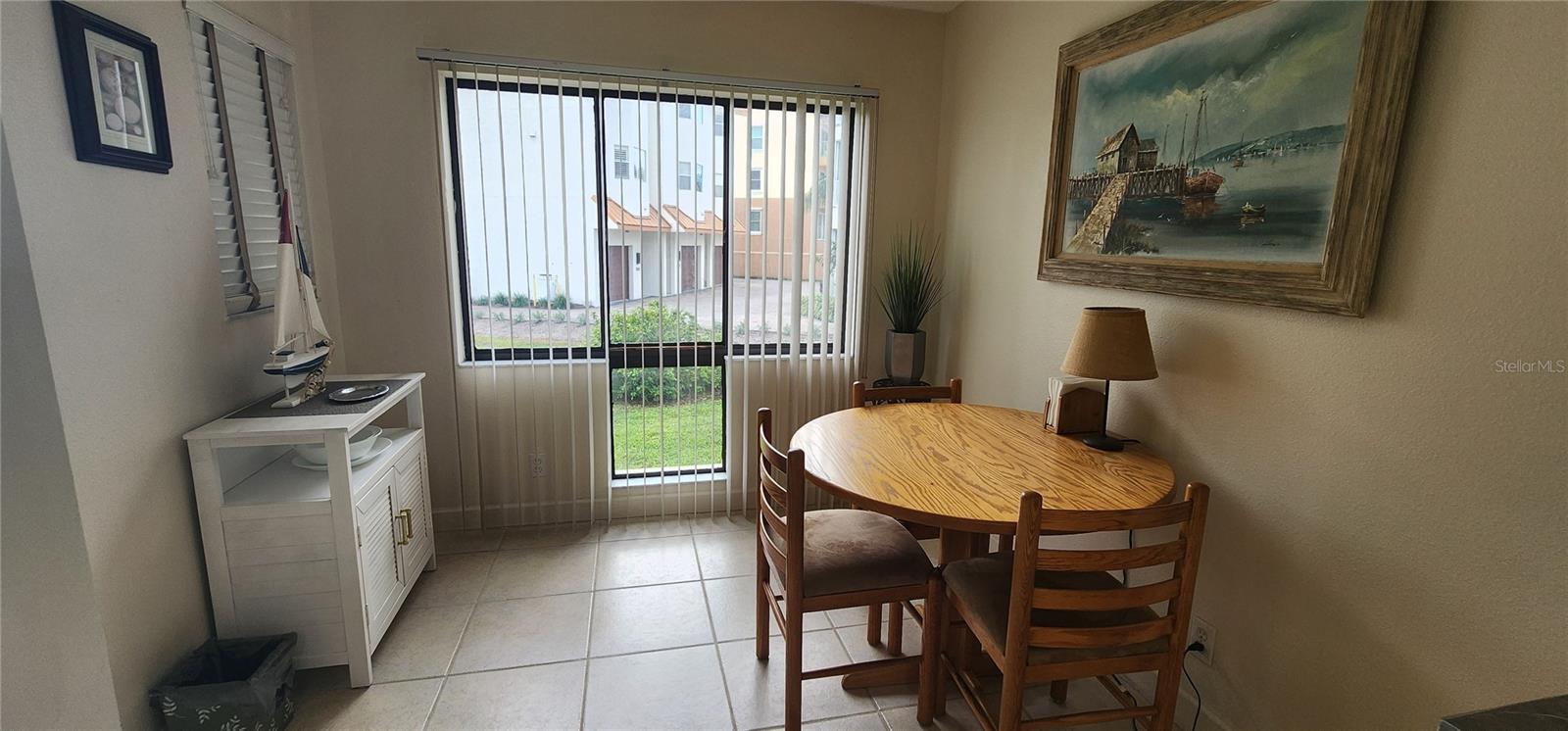 WANDER RESIDENCES OF TIERRA VERDE - Residential Lease