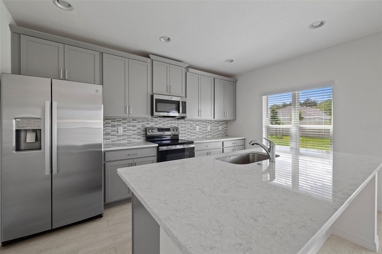 463 SHADOW GORGE WAY