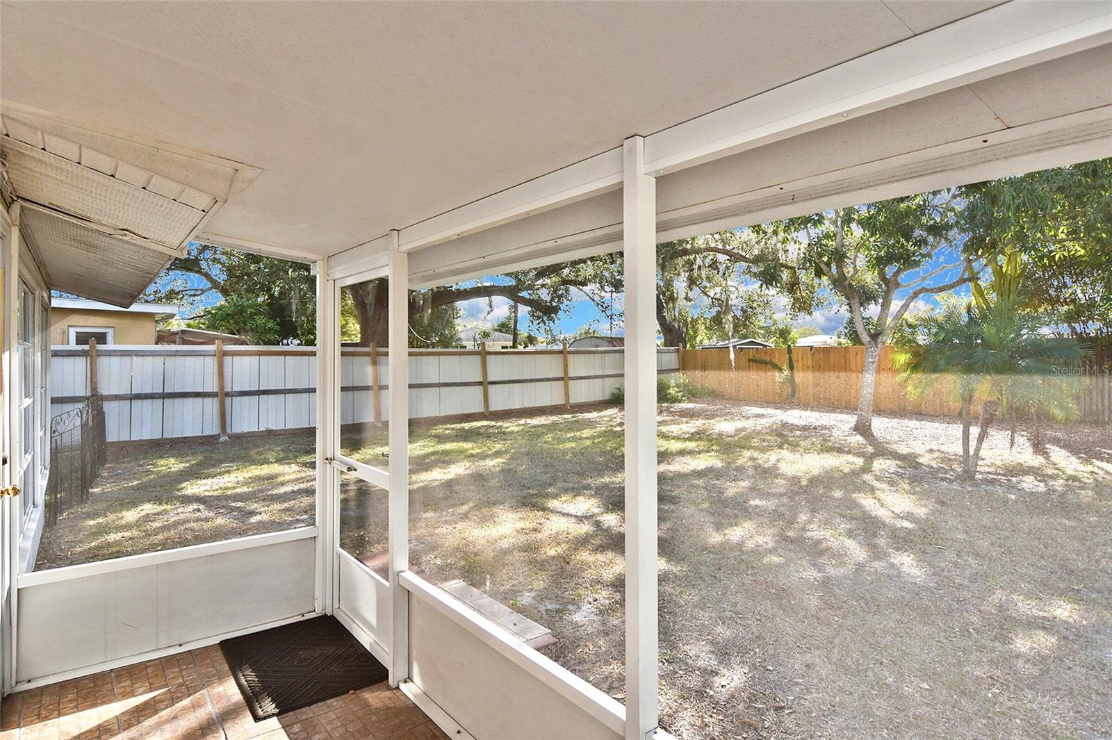 KENSINGTON PARK - Residential