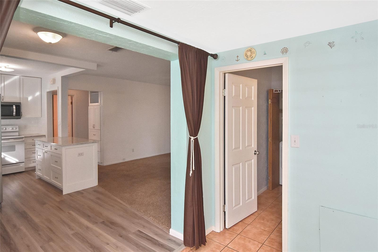 KENSINGTON PARK - Residential