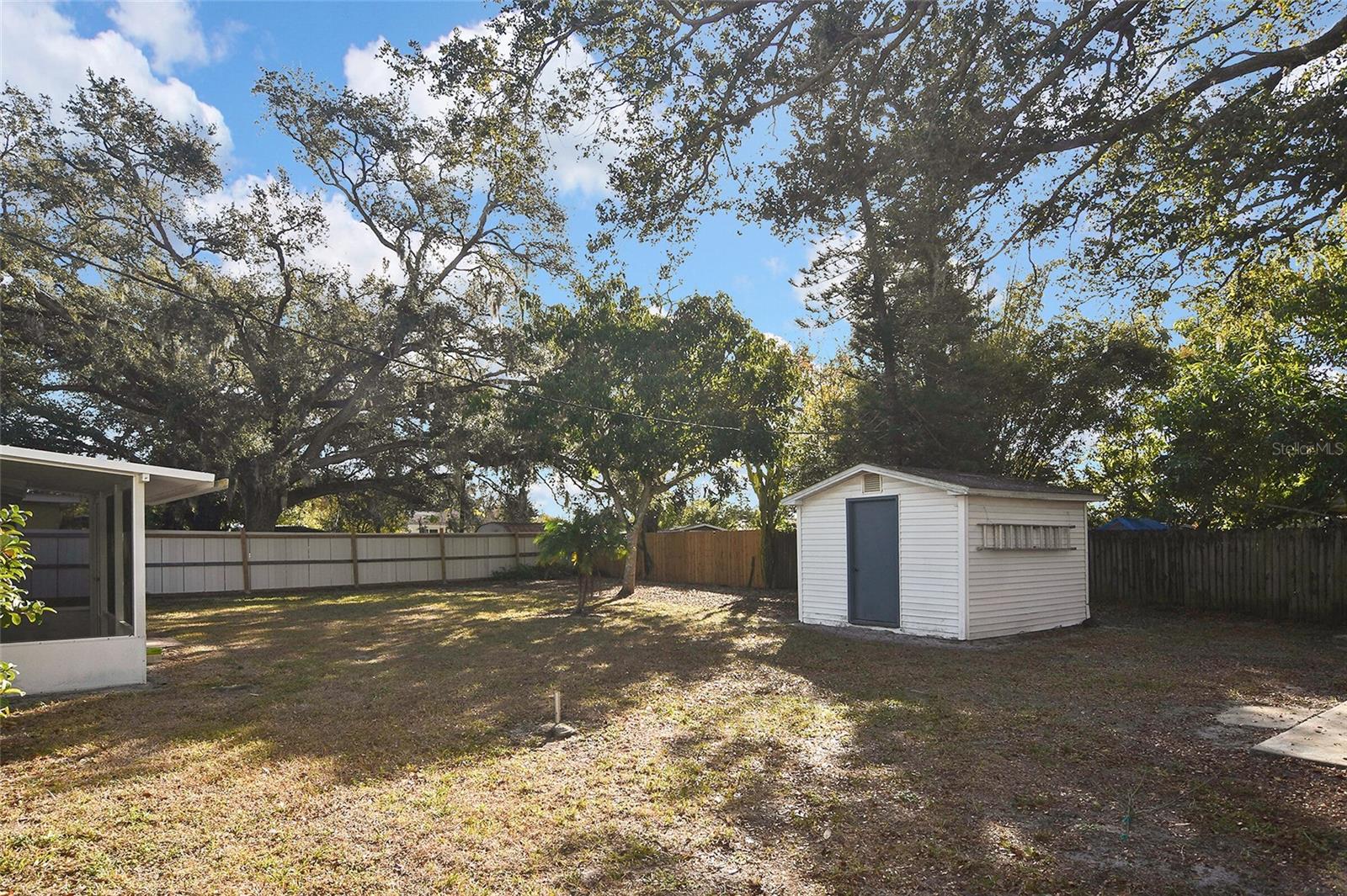 KENSINGTON PARK - Residential