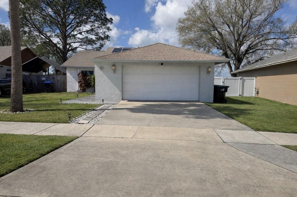 Photo of 2217 Paprika Drive, Orlando, FL 32837 (MLS # S5144905)