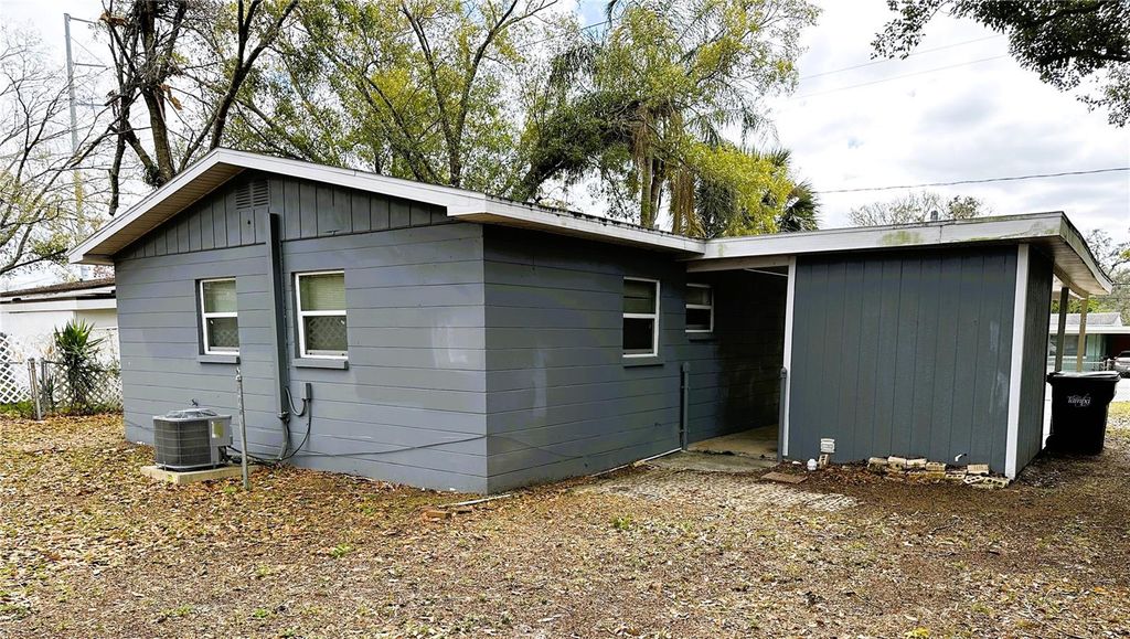 Photo of 1808 E Bougainvillea Avenue, Tampa, FL 33612 (MLS # TB8477034)