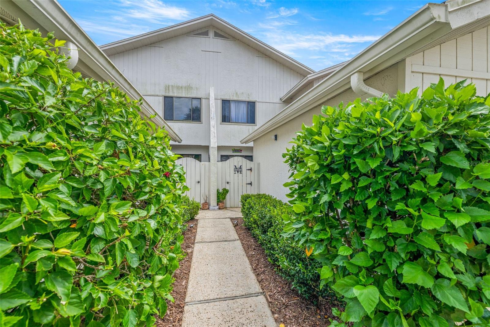 468 LAKEVIEW DRIVE 21
