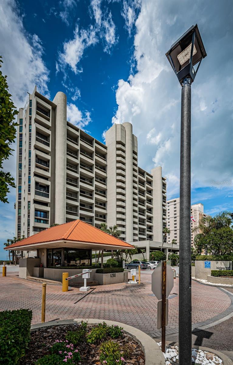1290 GULF BOULEVARD 2004