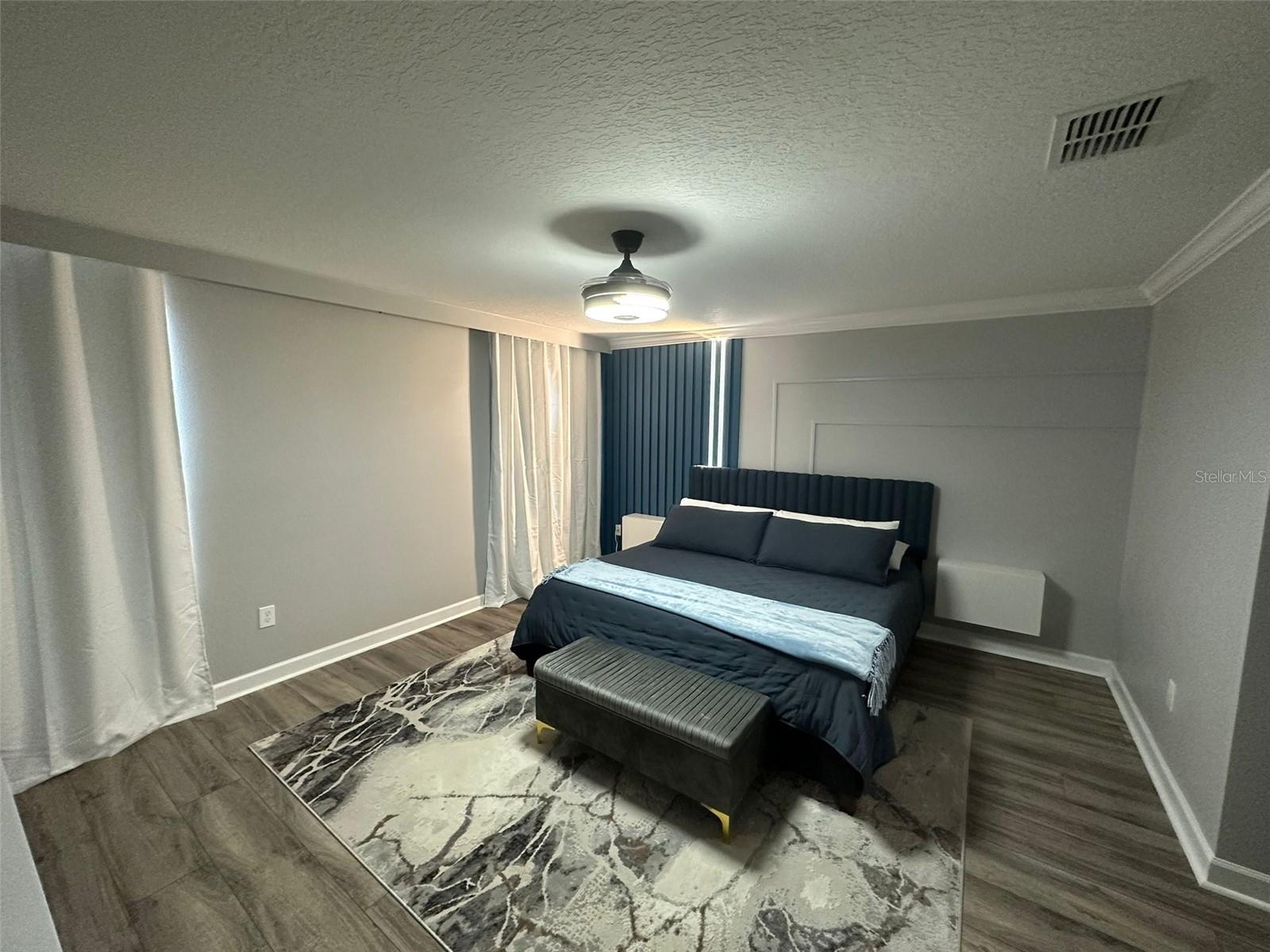 STOREY LAKE - Residential