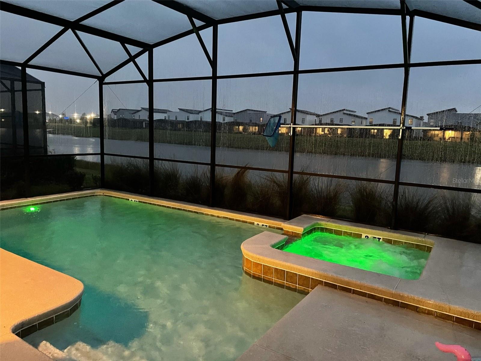 STOREY LAKE - Residential