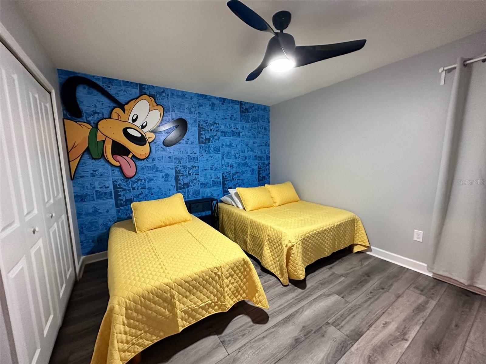 STOREY LAKE - Residential
