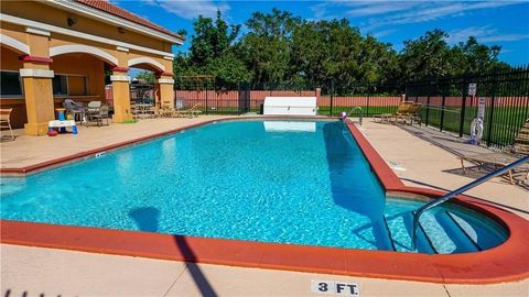 A home in WINTER HAVEN