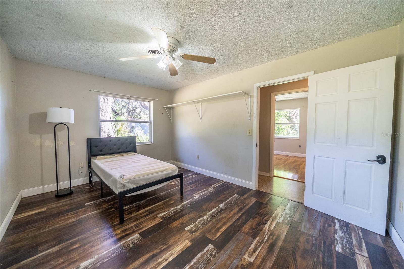 LAKE & FOREST CLUB - Residential