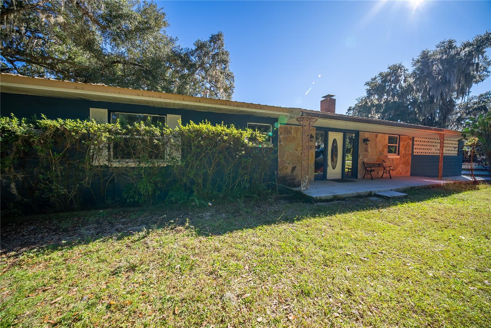 LAKE & FOREST CLUB - Residential