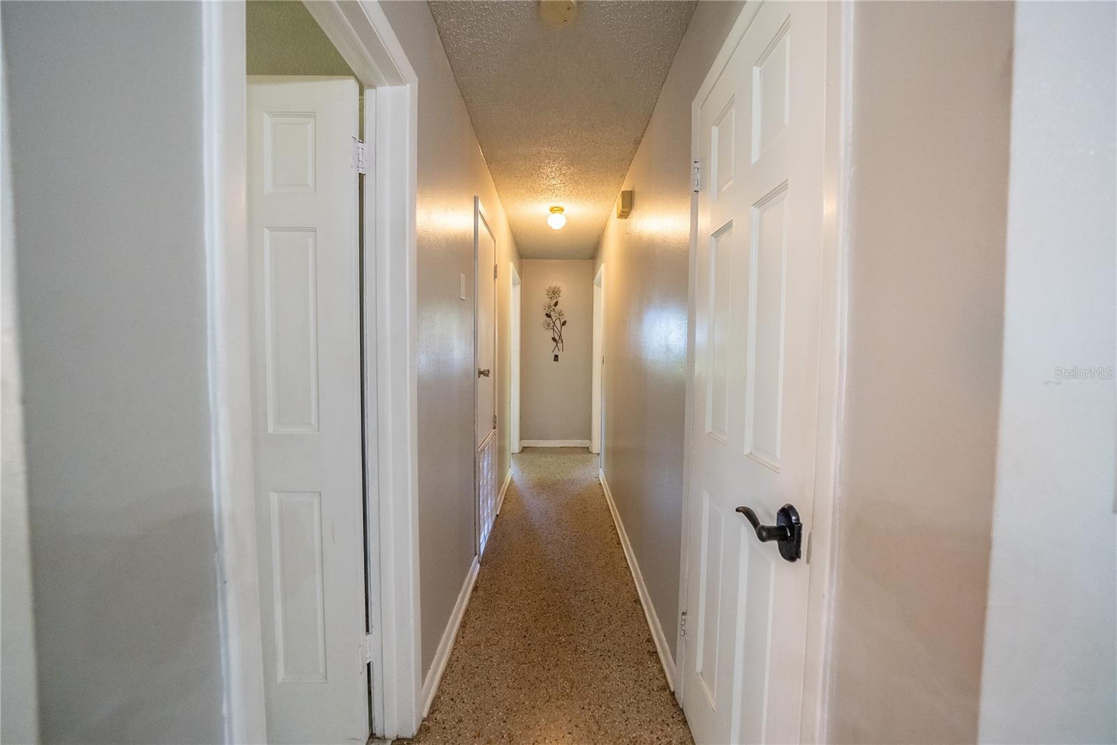 LAKE & FOREST CLUB - Residential