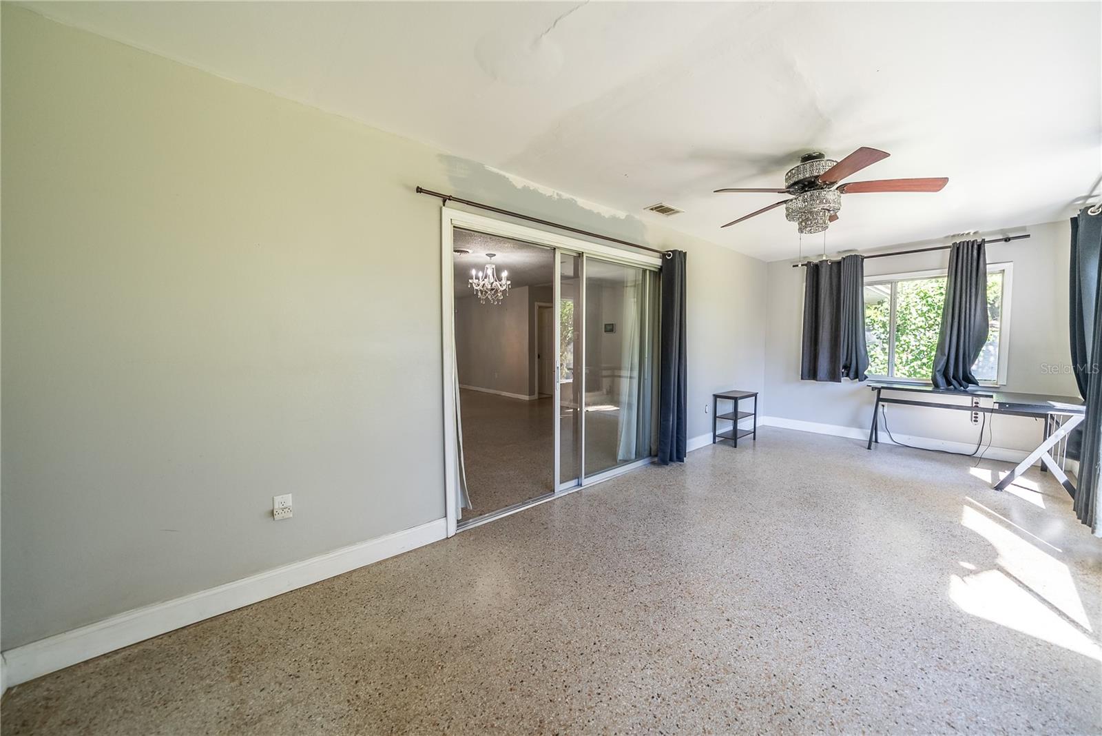 LAKE & FOREST CLUB - Residential