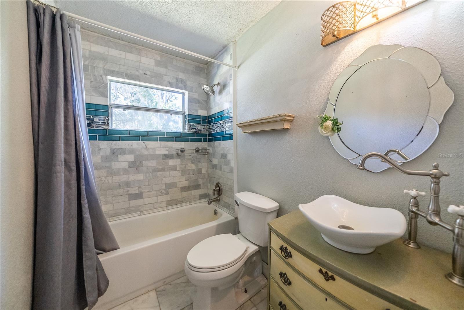 LAKE & FOREST CLUB - Residential