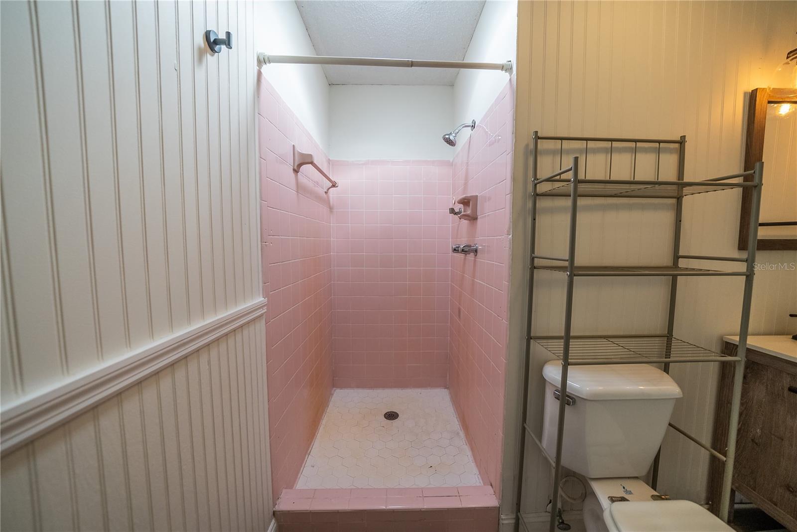 LAKE & FOREST CLUB - Residential