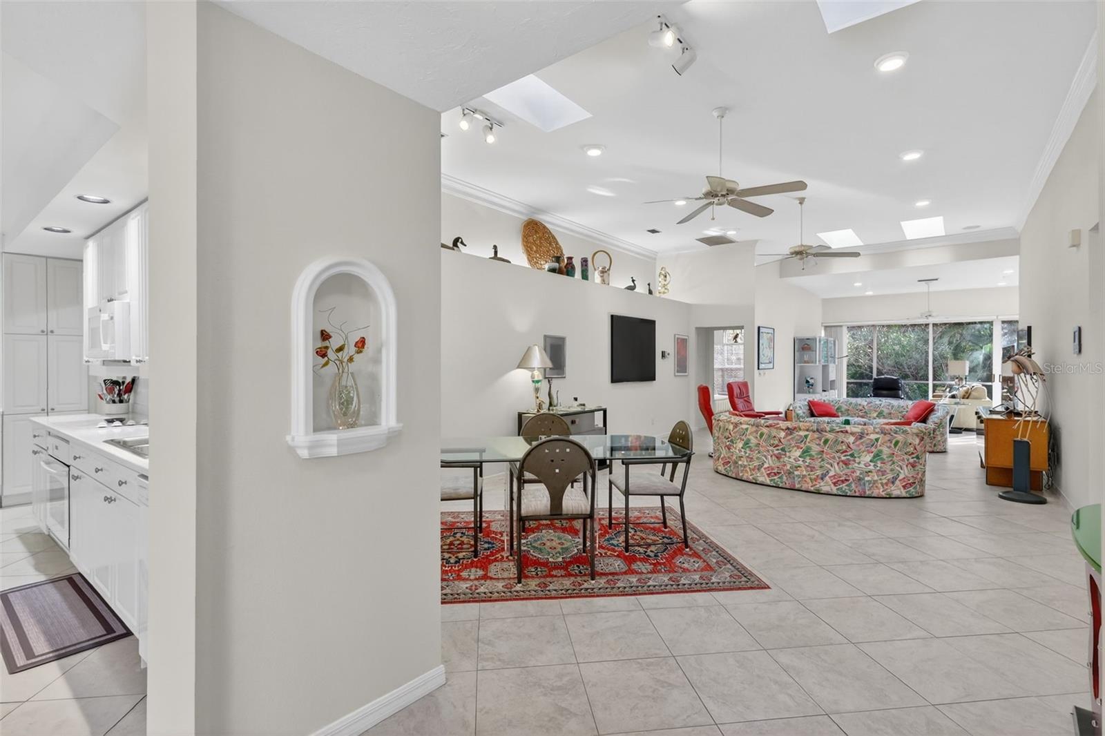 VILLAS AT EAGLES POINT - Residential