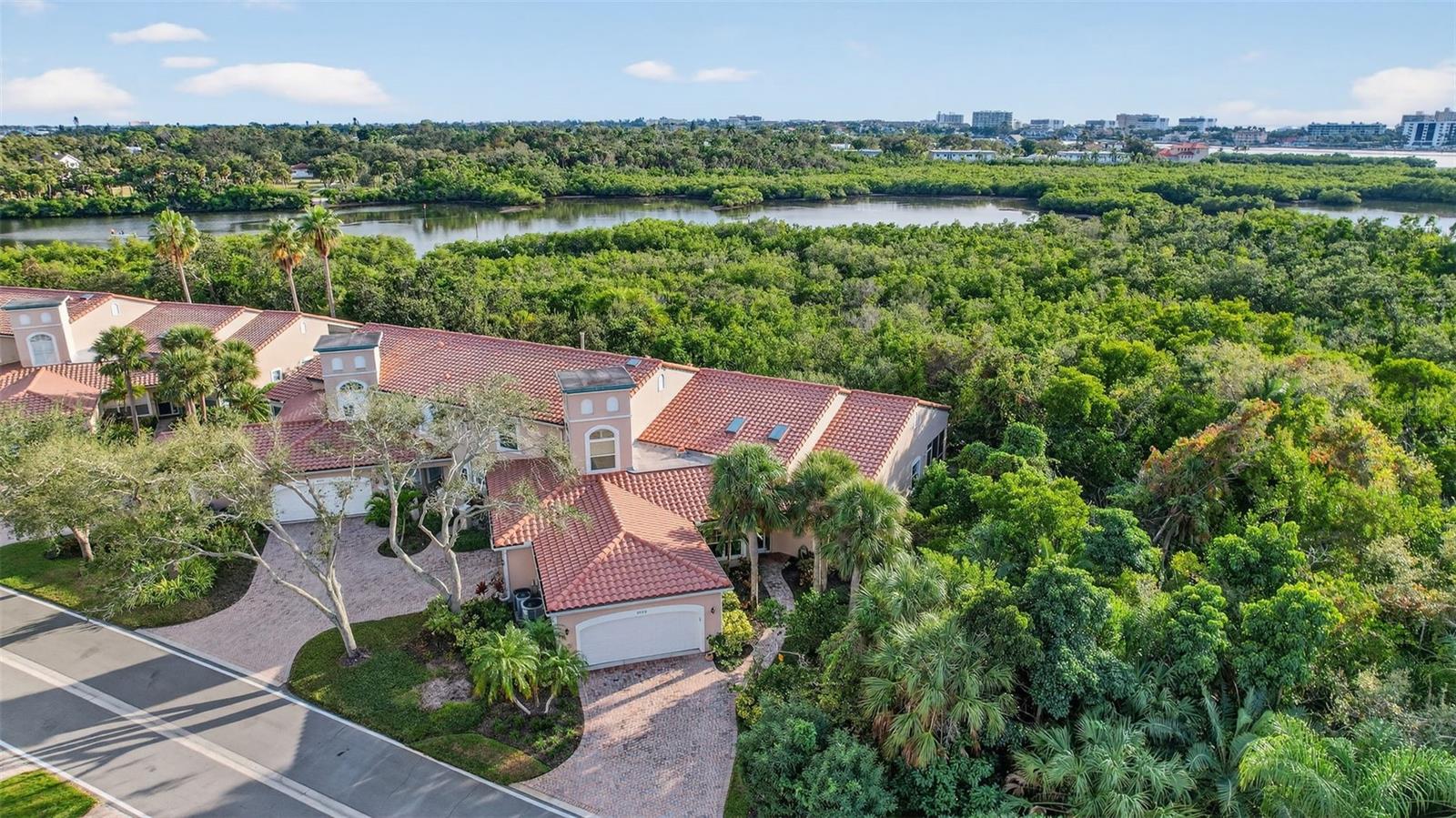 VILLAS AT EAGLES POINT - Residential