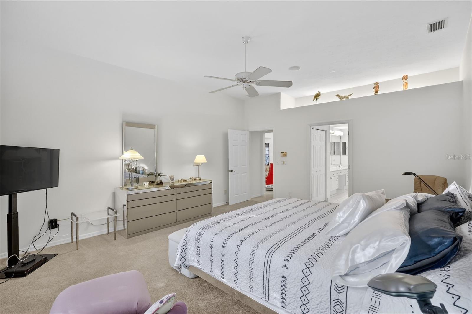 VILLAS AT EAGLES POINT - Residential