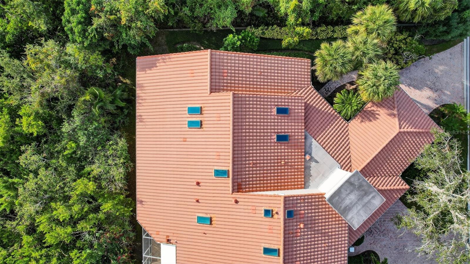 VILLAS AT EAGLES POINT - Residential