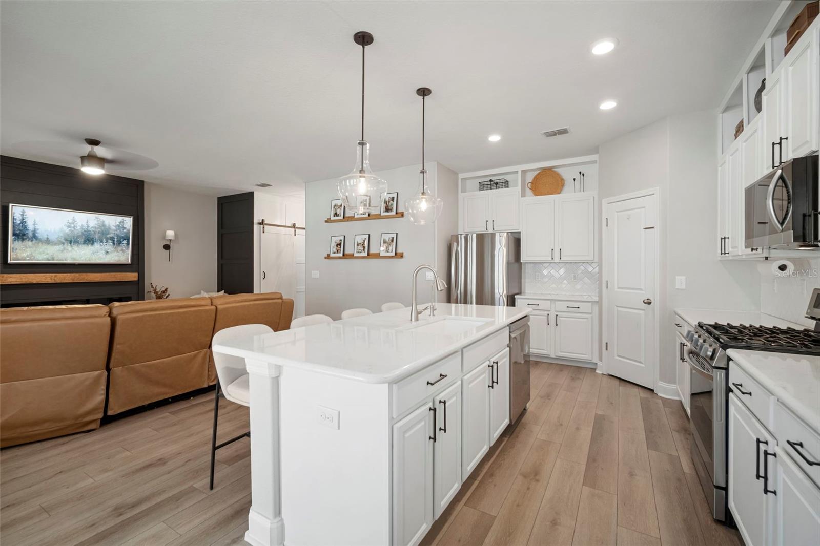 CONNERTON VILLAGE - Residential