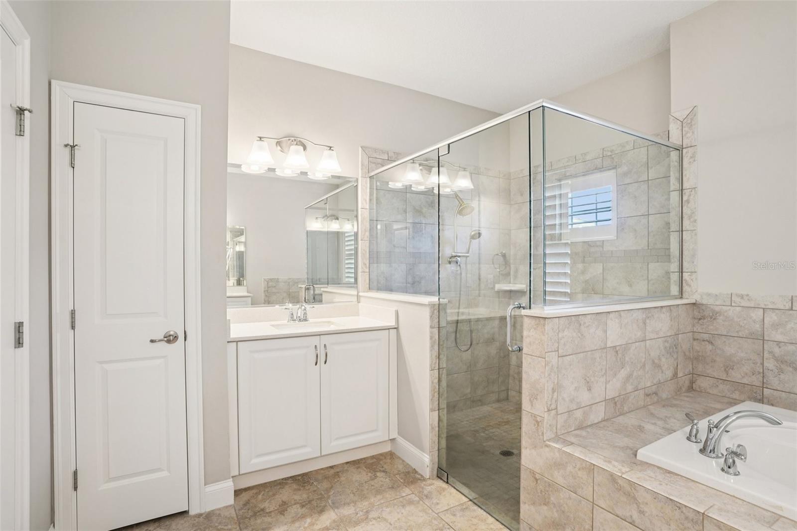 VENETIAN BAY PH 1B UNIT 02 - Residential