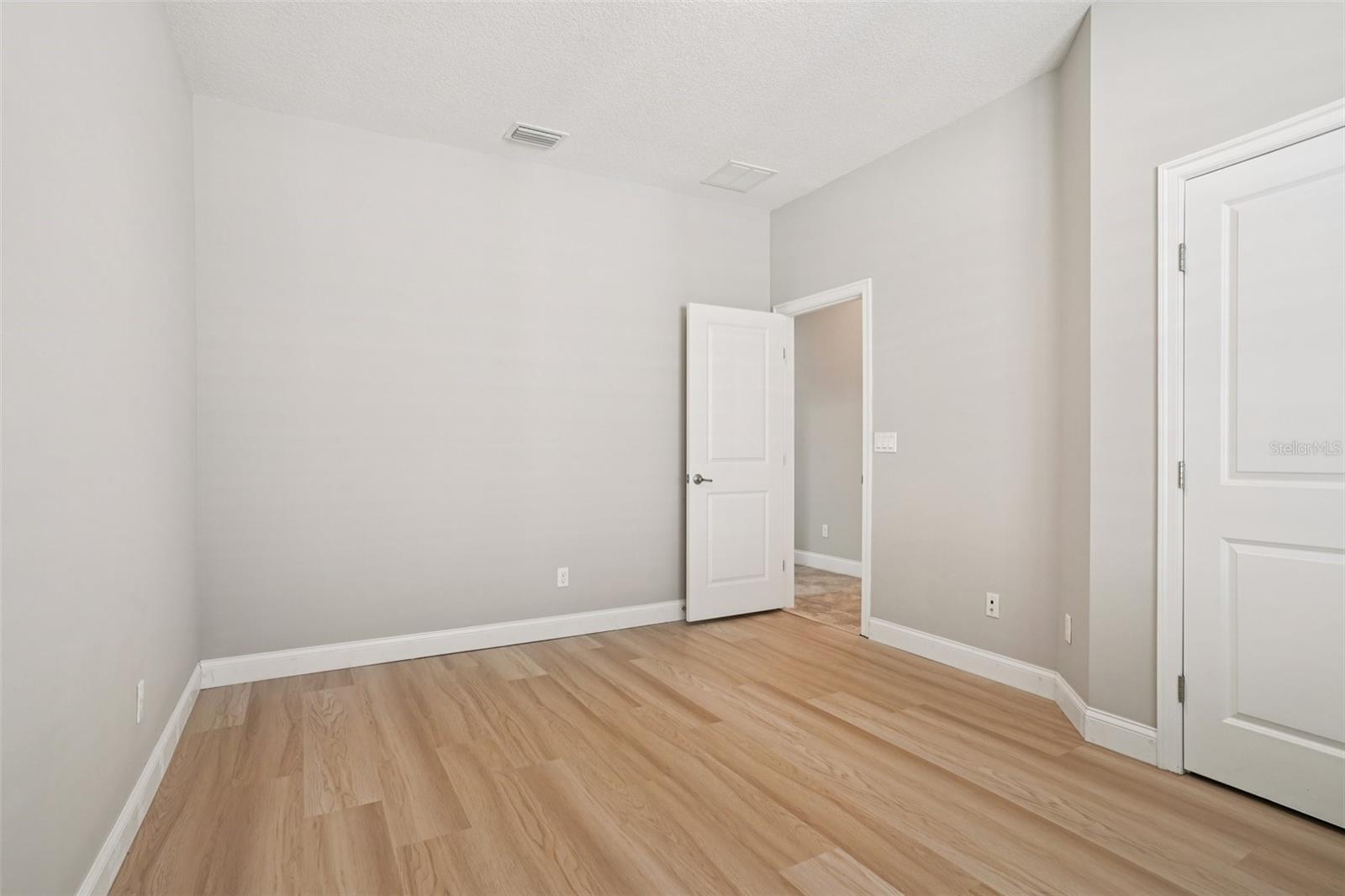 VENETIAN BAY PH 1B UNIT 02 - Residential