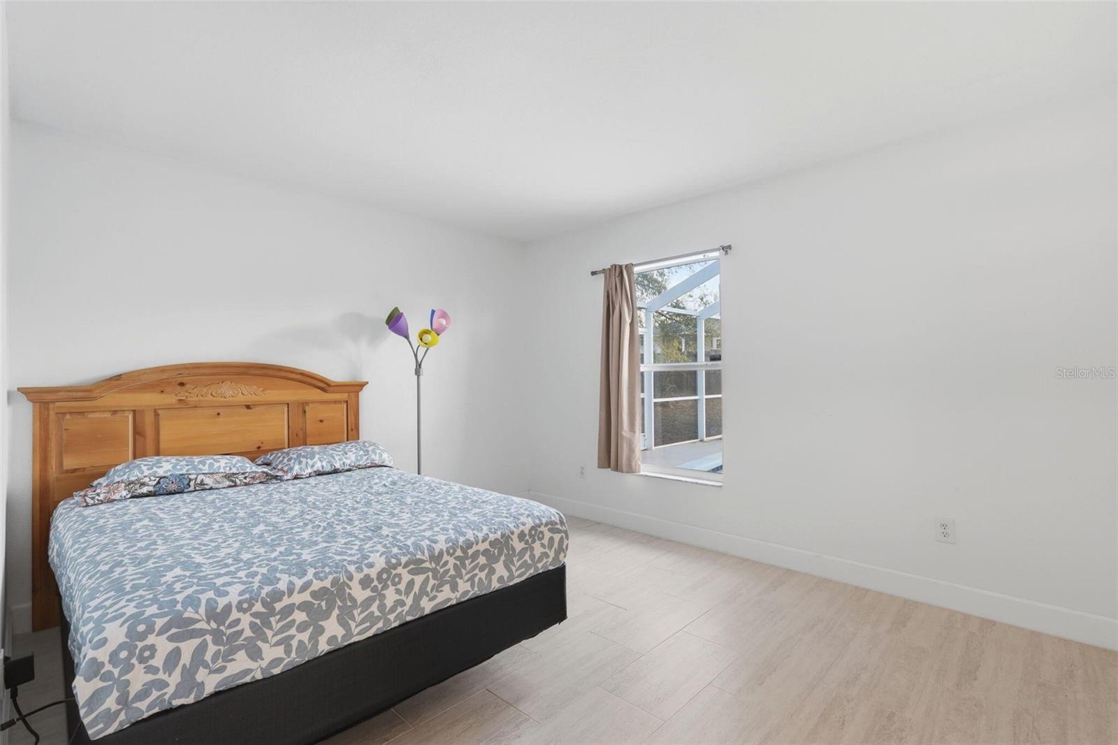 SILVER SPGS SHORES 26 - Residential