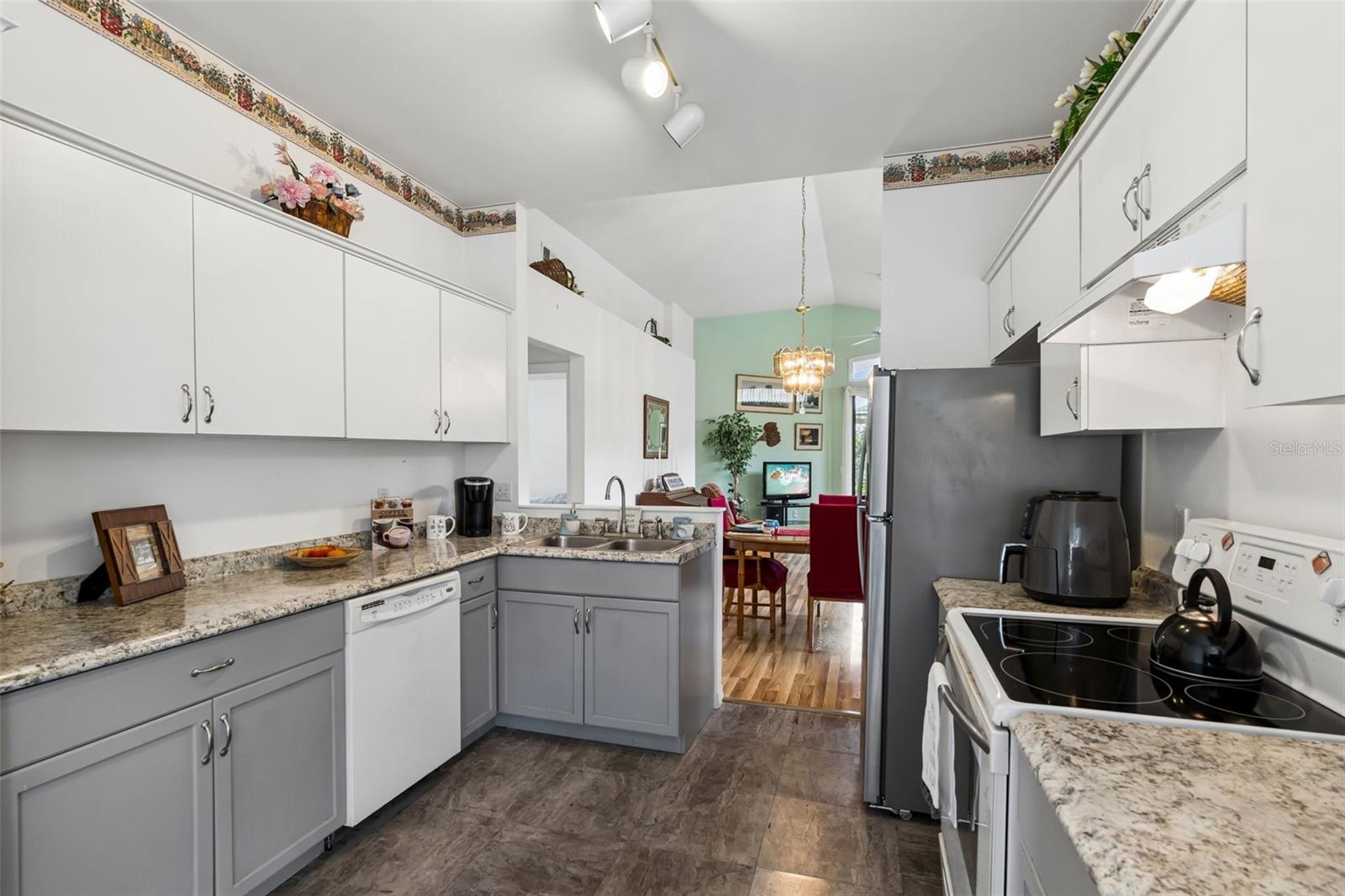 CONCORD WOODS VILLAGE SEC 1 - Residential