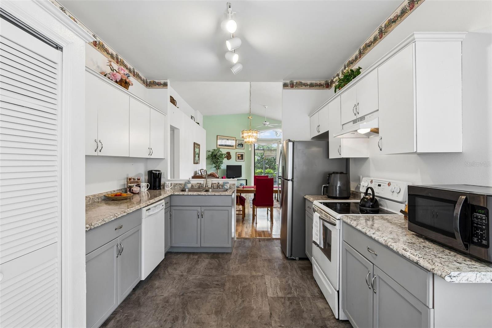 CONCORD WOODS VILLAGE SEC 1 - Residential