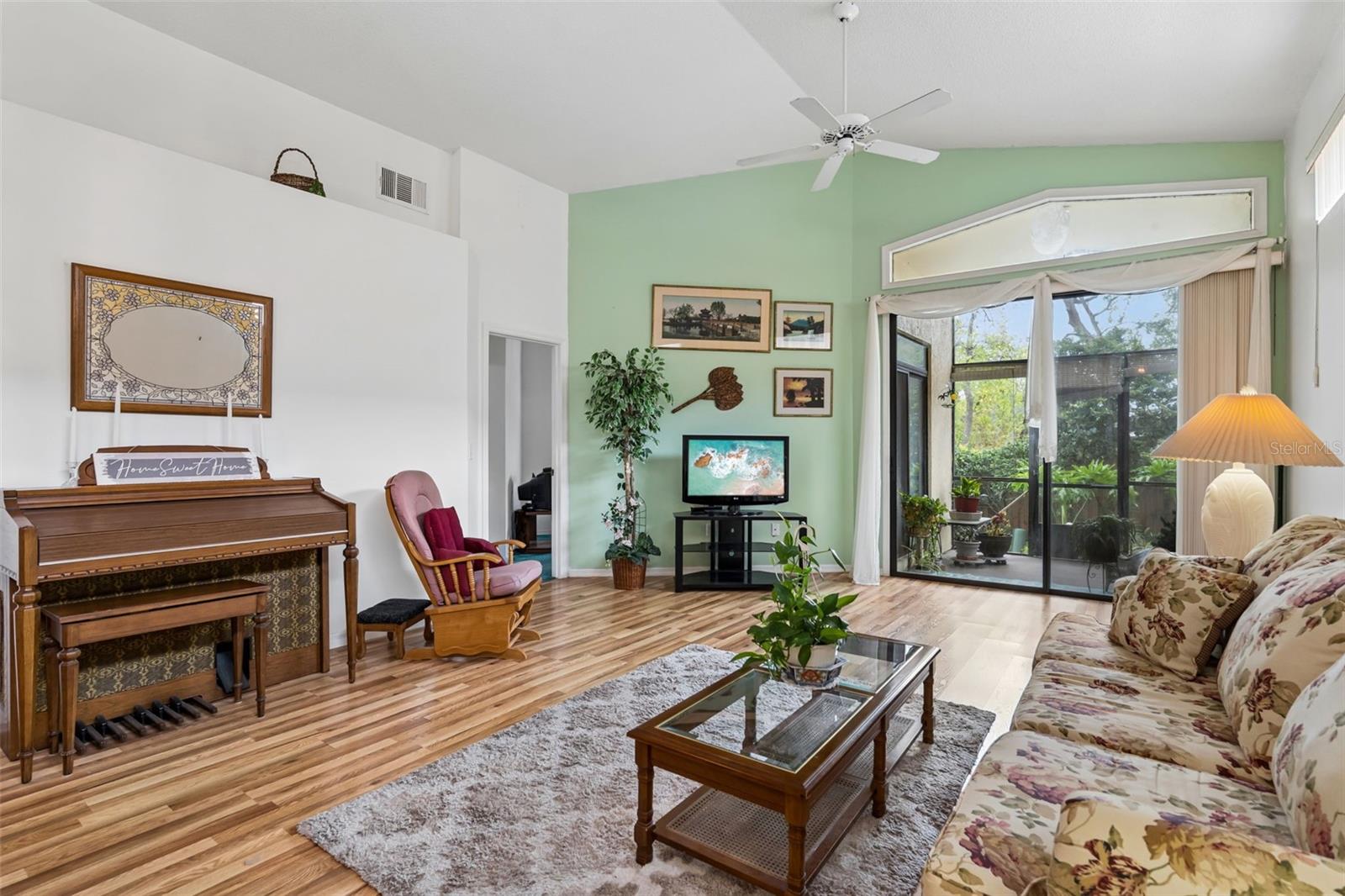 CONCORD WOODS VILLAGE SEC 1 - Residential