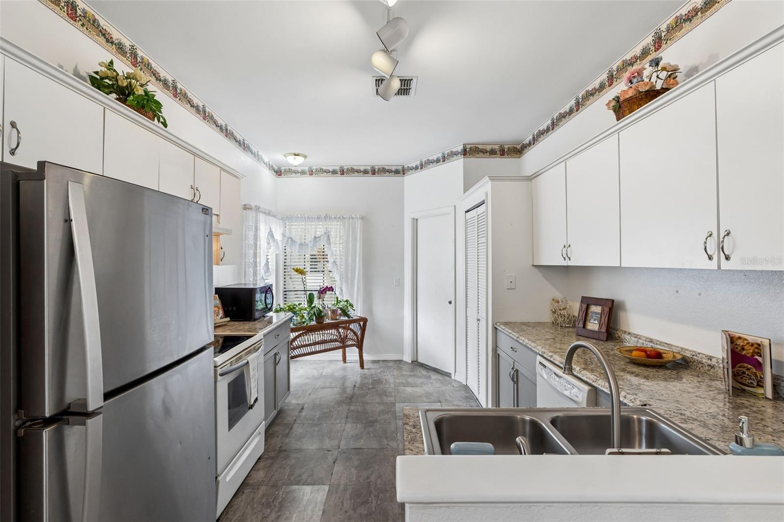 CONCORD WOODS VILLAGE SEC 1 - Residential