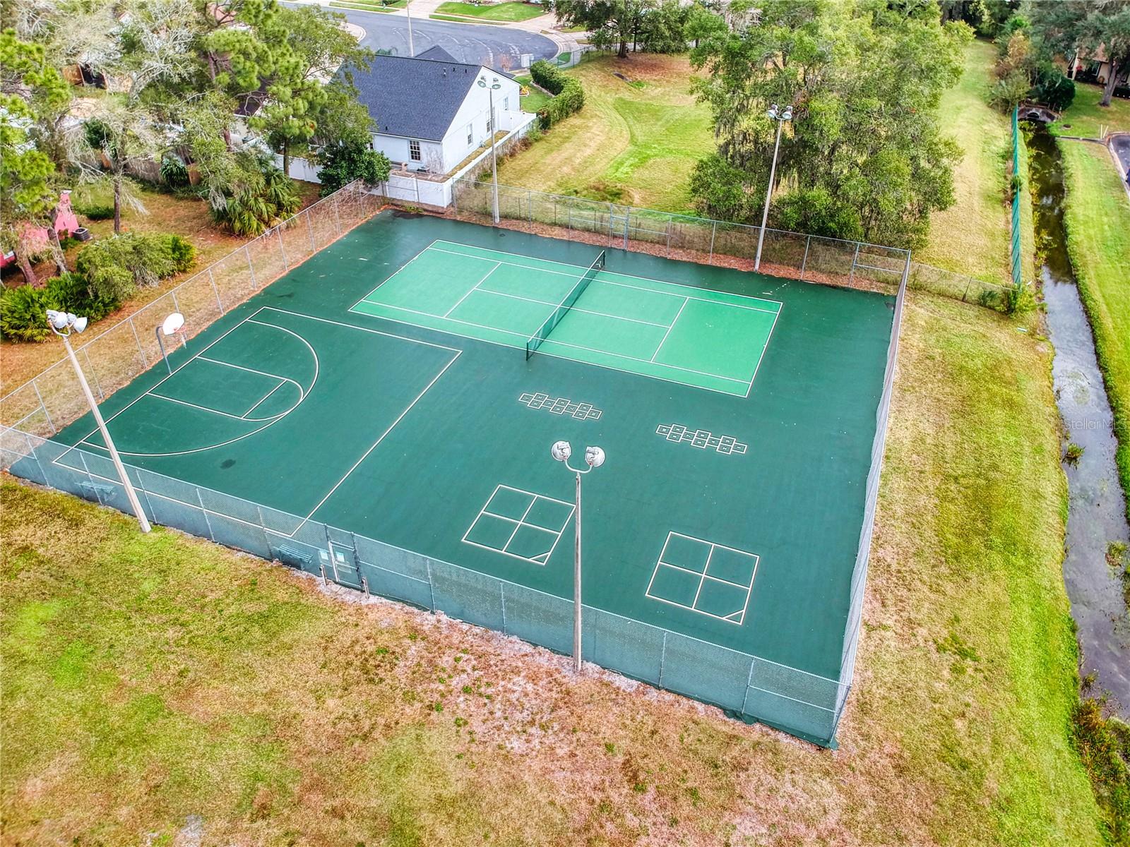 CONCORD WOODS VILLAGE SEC 1 - Residential