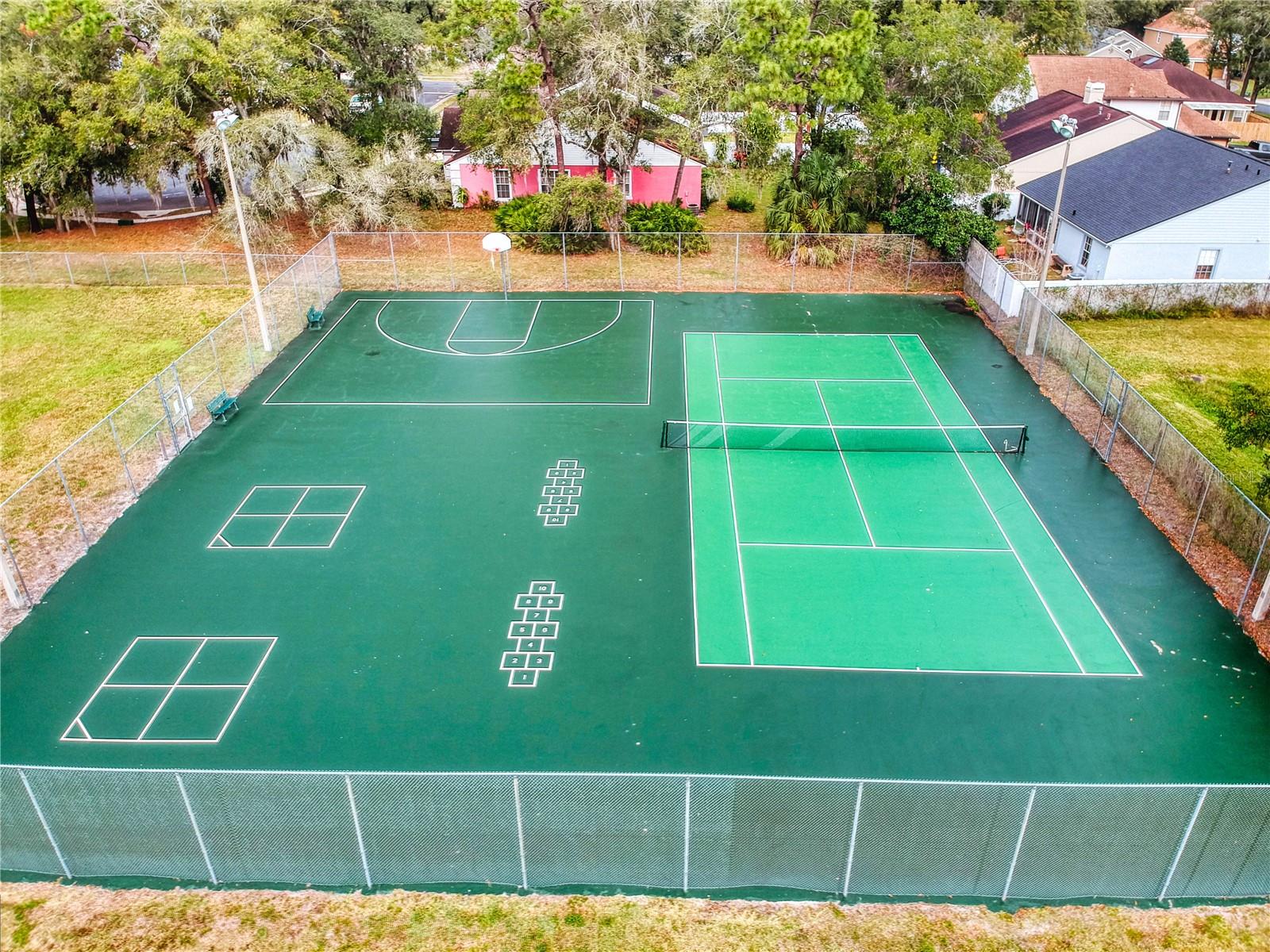 CONCORD WOODS VILLAGE SEC 1 - Residential