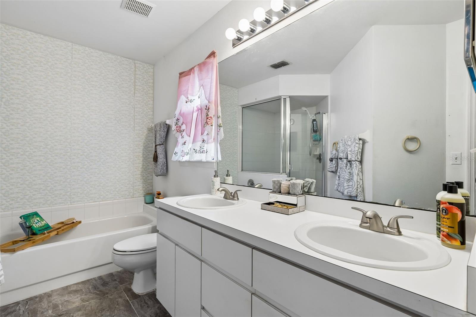 CONCORD WOODS VILLAGE SEC 1 - Residential