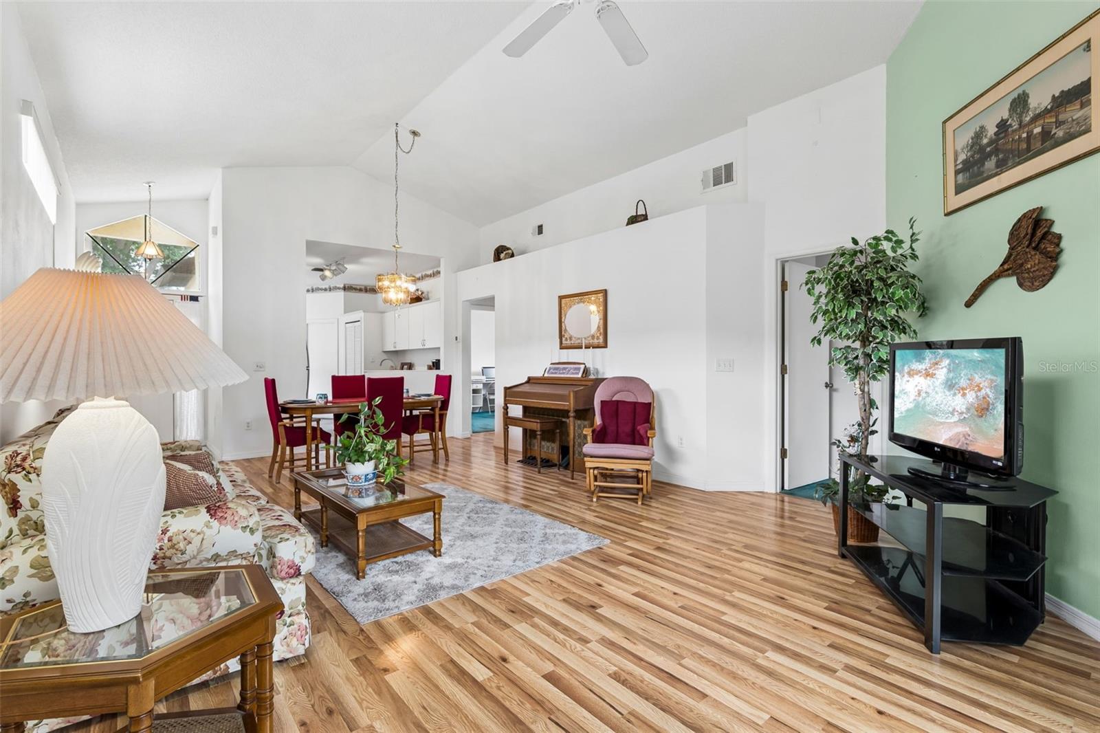 CONCORD WOODS VILLAGE SEC 1 - Residential