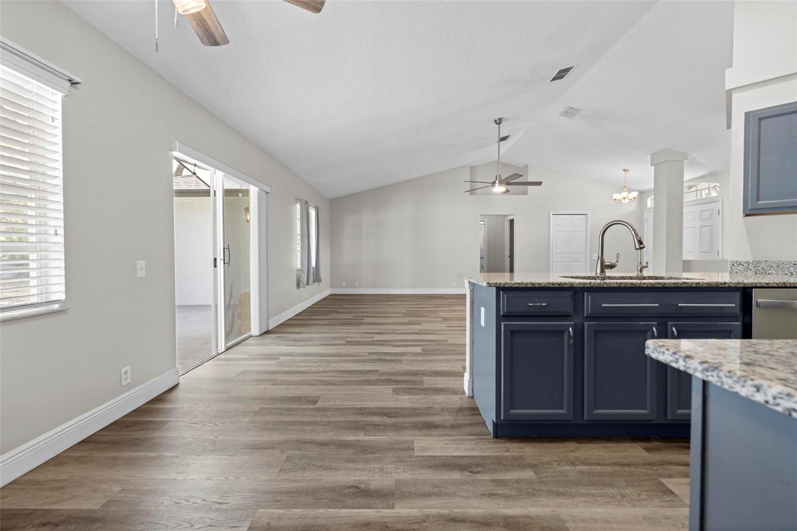 SPRING HILL - Residential