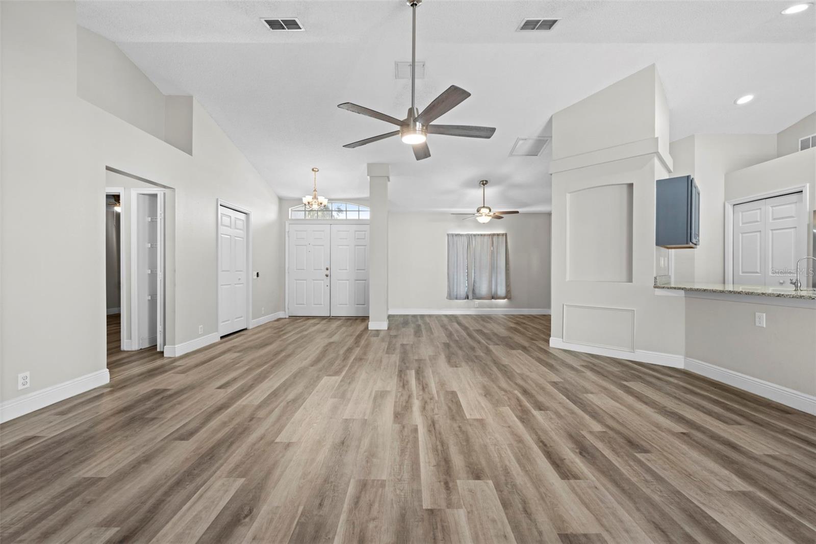 SPRING HILL - Residential