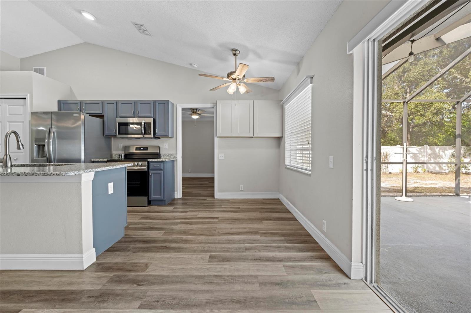 SPRING HILL - Residential