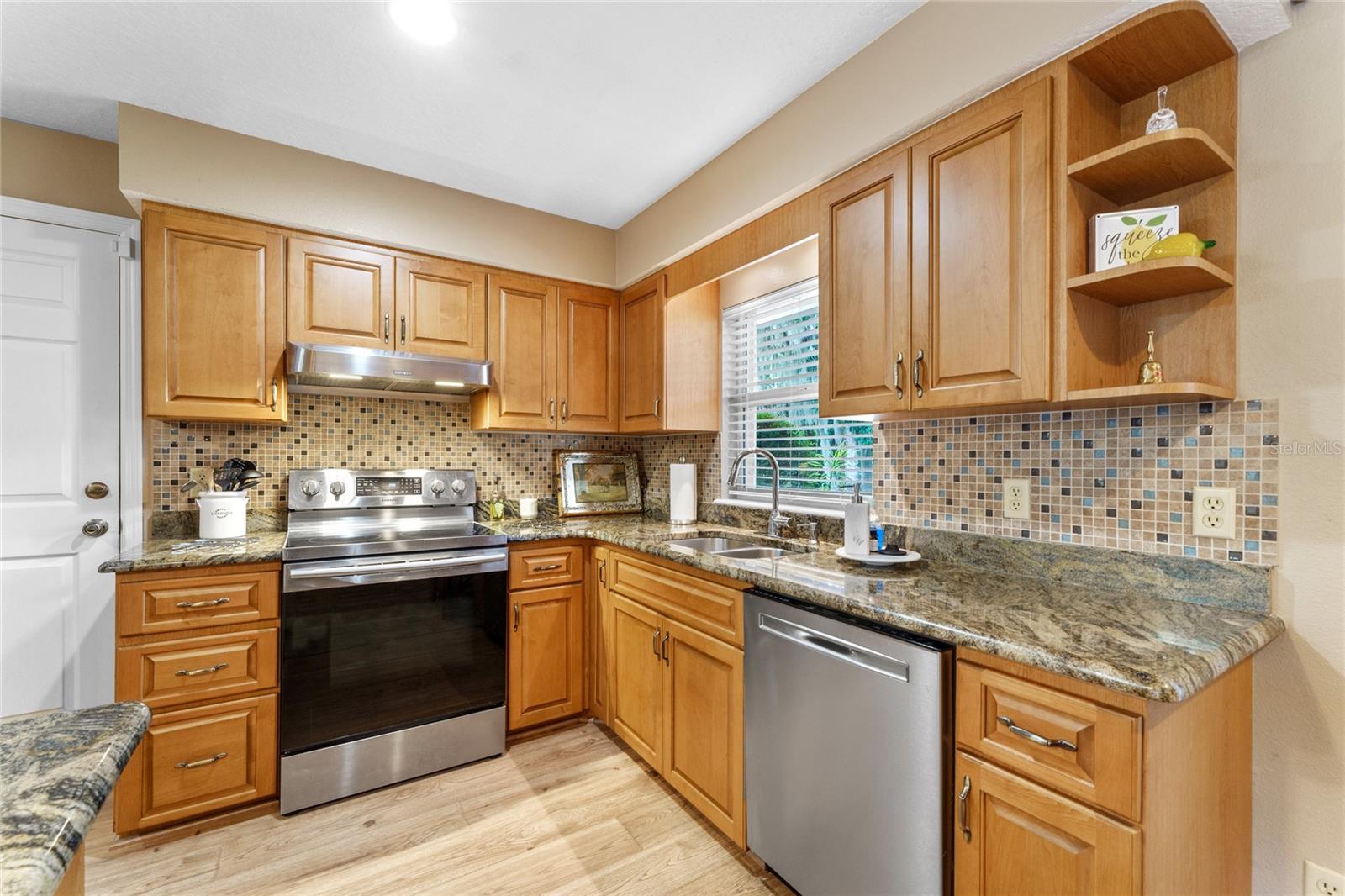 MEAD MANOR UNIT 3 - Residential